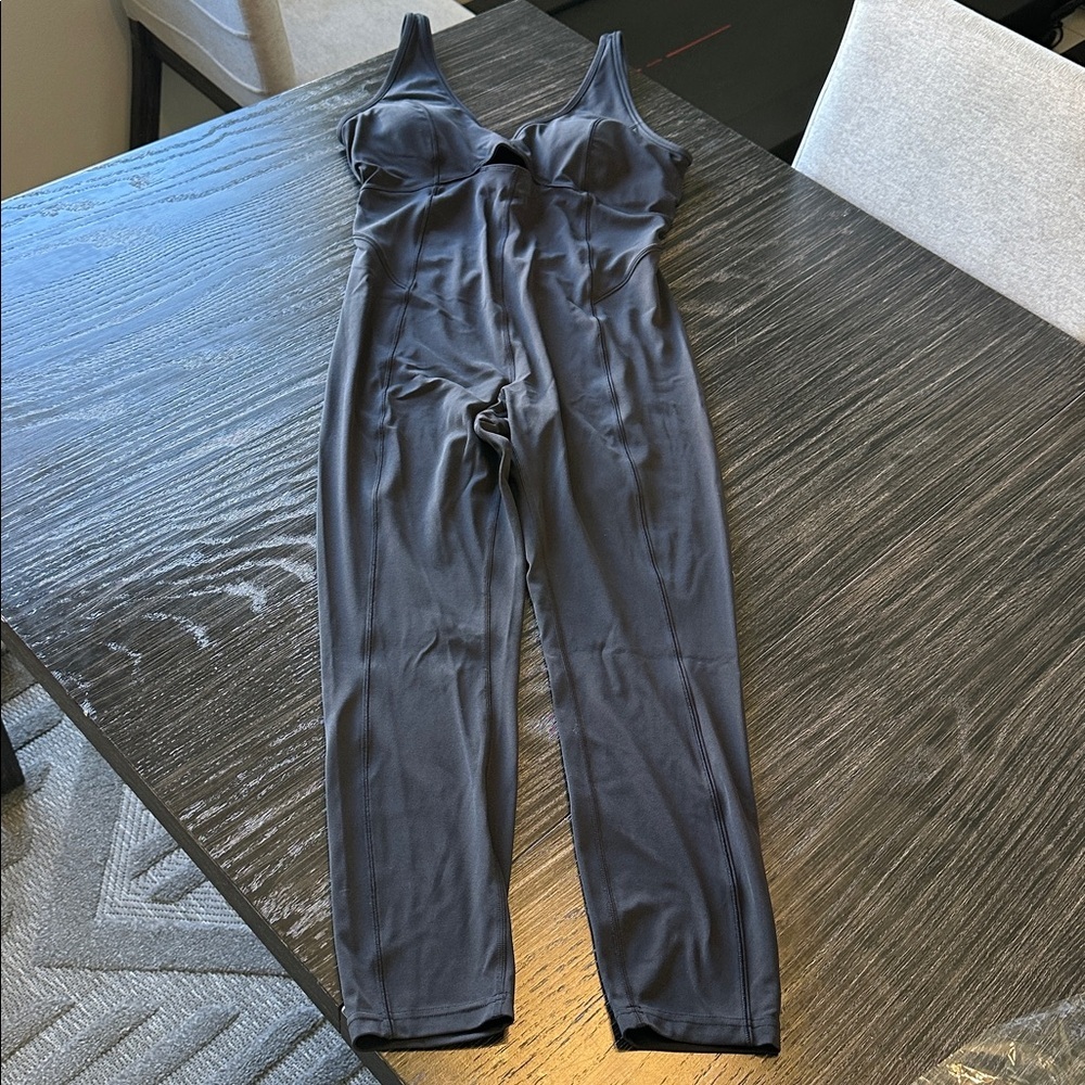 Lululemon Athletica Nulu Get Centered Onesie Jumper Romper in Black, 10 - Picture 5 of 10